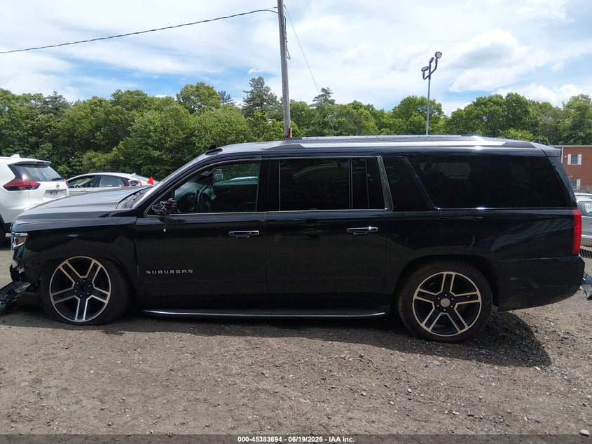 CHEVROLET SUBURBAN - zdjęcie 14