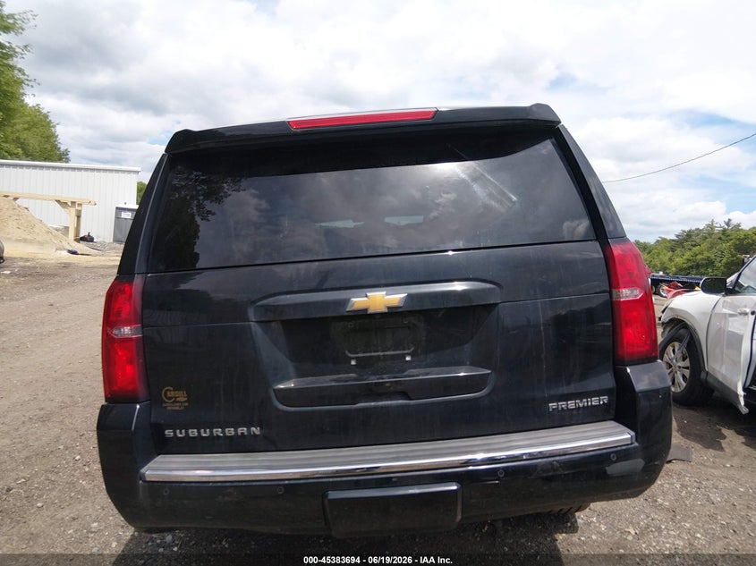 CHEVROLET SUBURBAN - zdjęcie 16