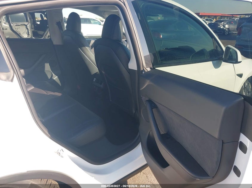 AtlanticExpress - Tesla Model Y
