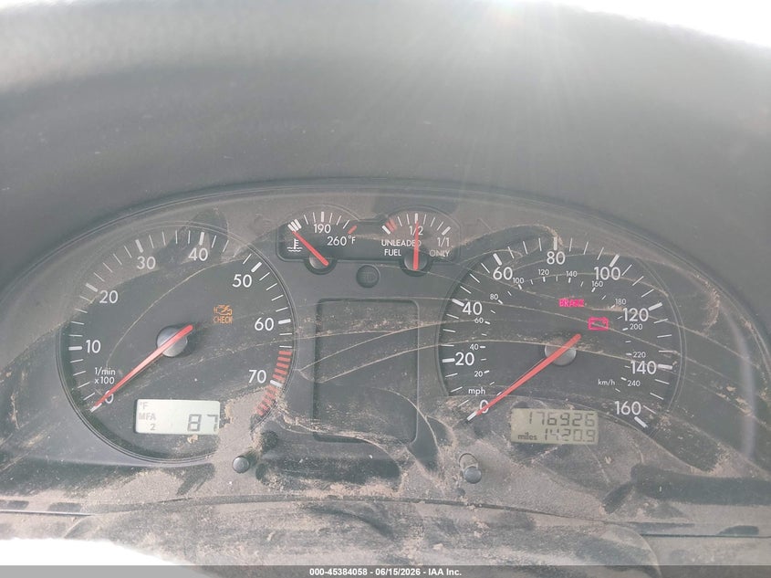 1999 Volkswagen Passat Gls VIN: WVWNA63B1XE125704 Lot: 45384058