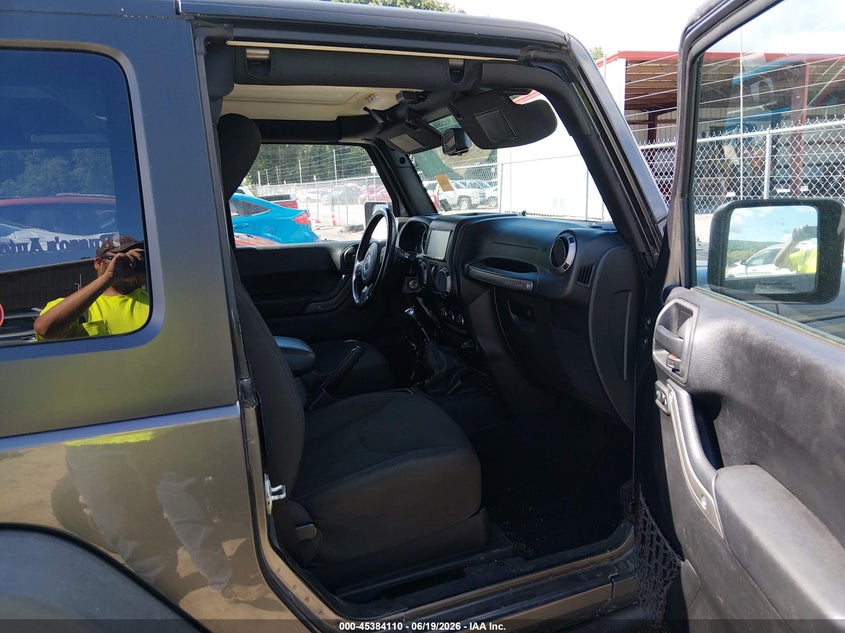 2016 JEEP WRANGLER auction photo 5