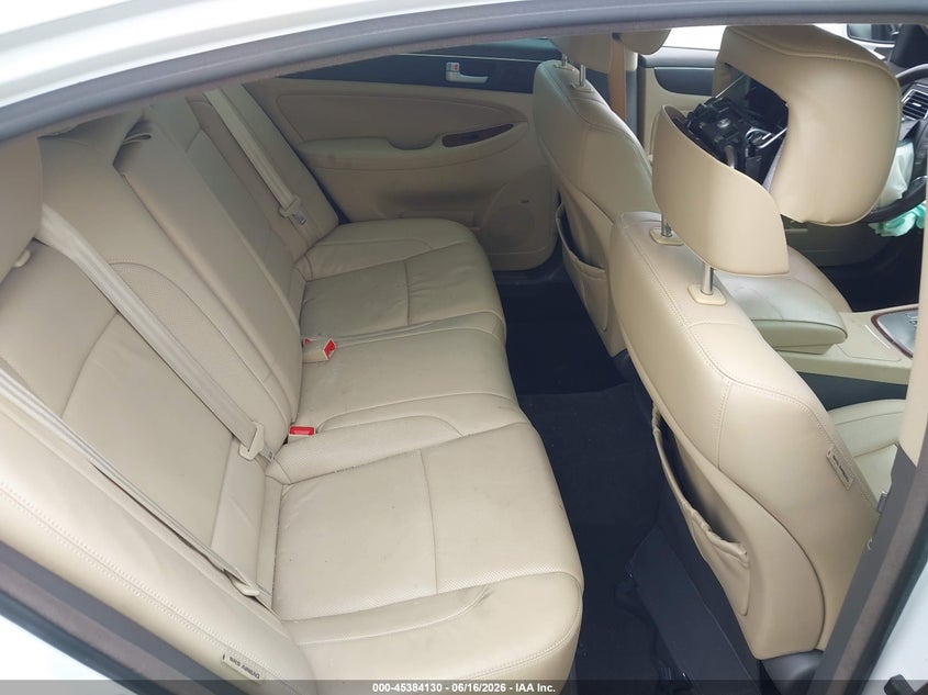 2014 Hyundai Genesis 3.8 VIN: KMHGC4DD7EU261177 Lot: 45384130