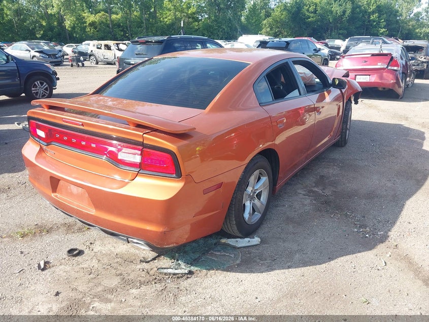 Vin: 2b3cl3cg4bh566399, lot: 45882165, dodge charger 20114