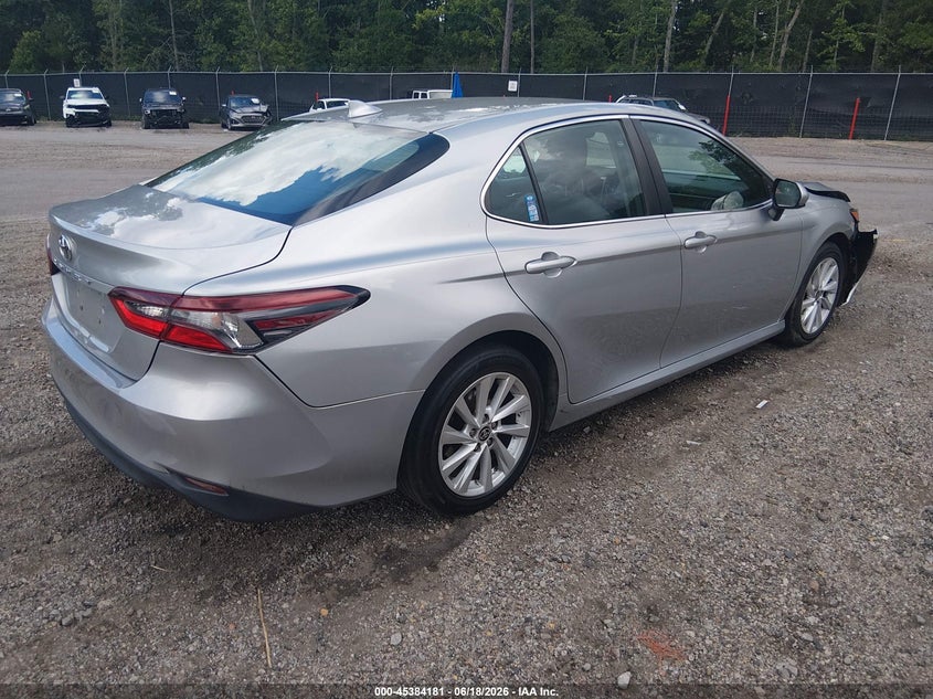 2022 TOYOTA CAMRY auction photo 4