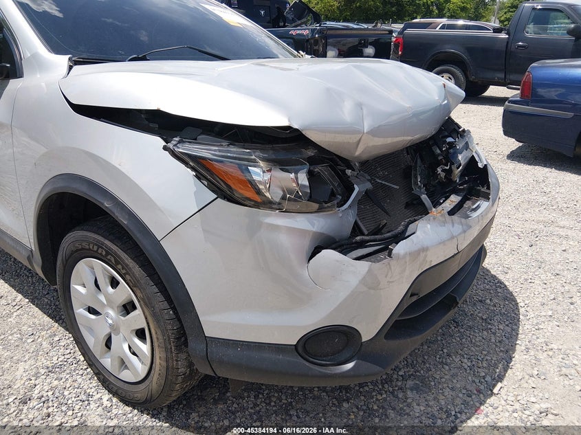 2019 NISSAN ROGUE SPORT auction photo 6