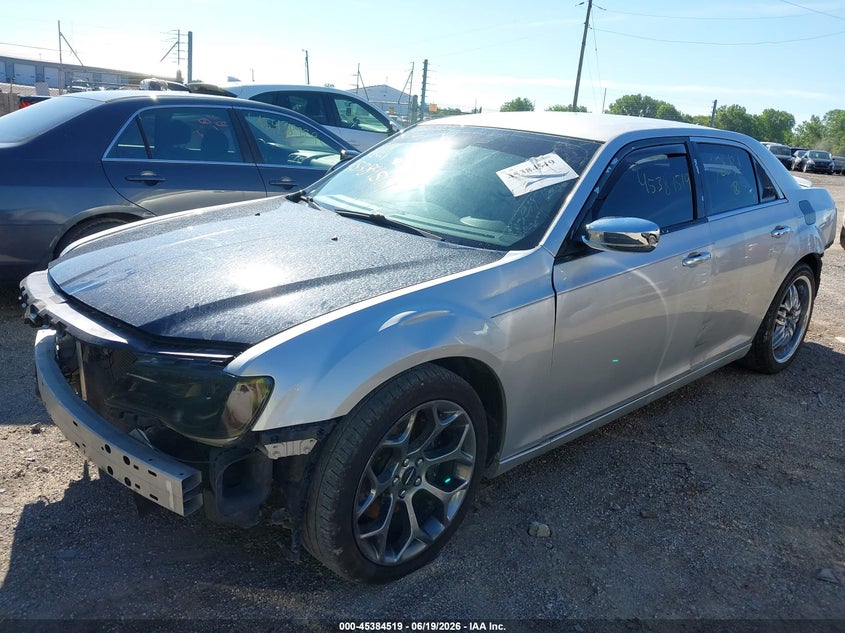 2012 CHRYSLER 300C auction photo 6