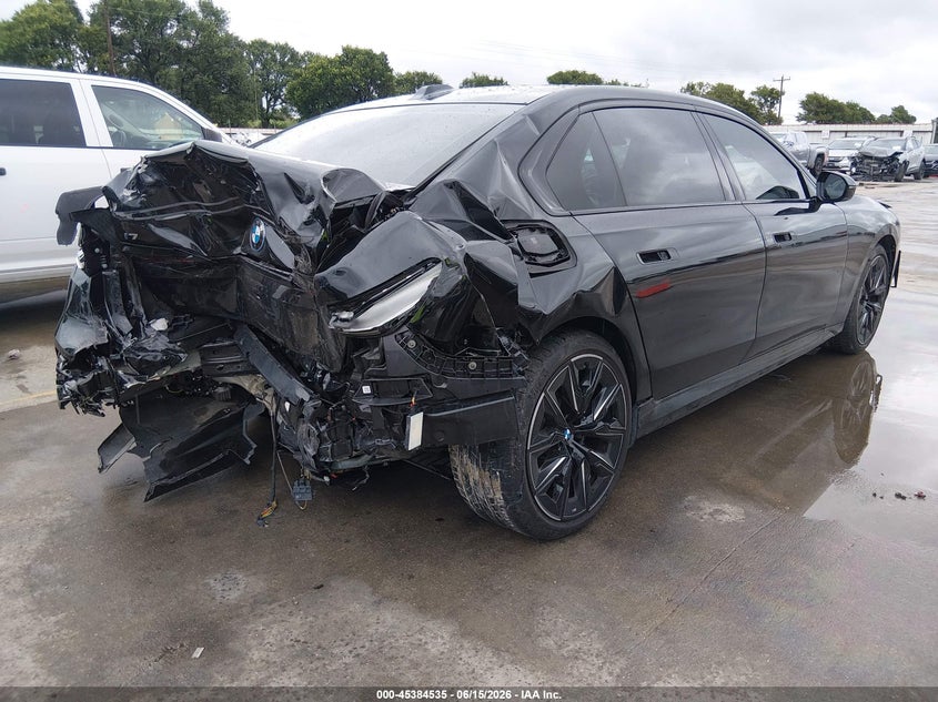 2024 BMW I7 auction photo 4