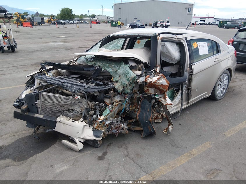 Vin: 1c3ccbab6en207846, lot: 45882535, chrysler 200 lx 20142
