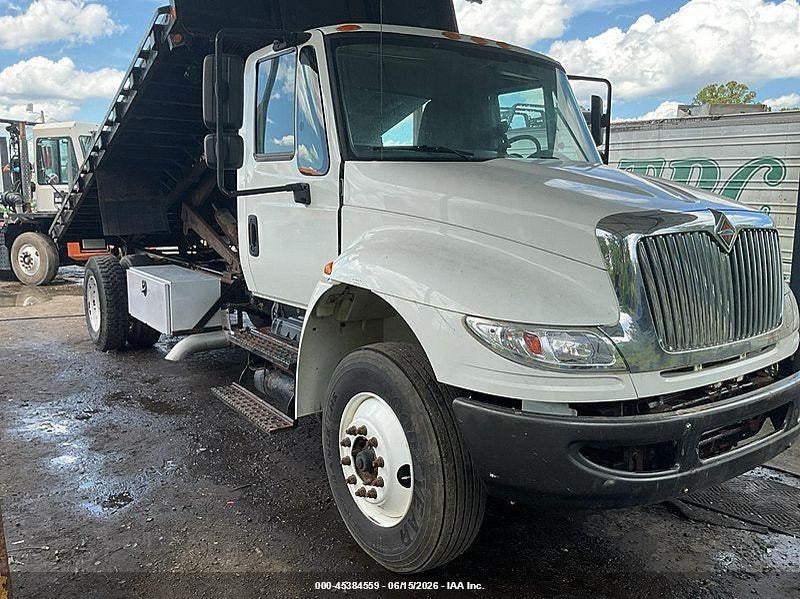 1HTMMMML5JH590686 2018 International Durastar 4300 photo 1