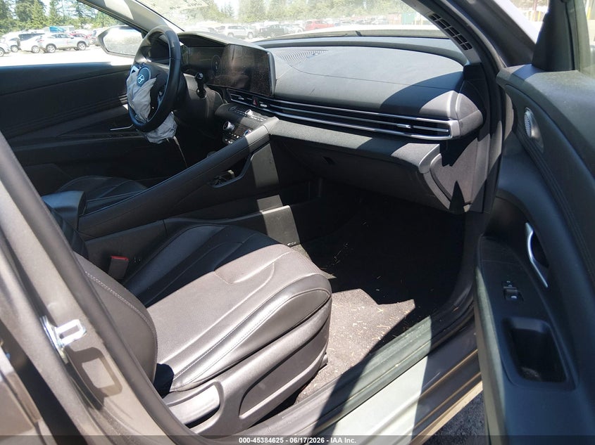 2022 HYUNDAI ELANTRA HYBRID auction photo 5