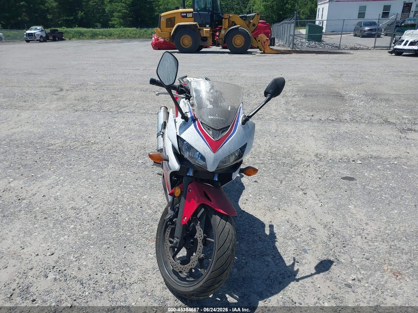 2014 HONDA CBR SPORT_BIKE 2