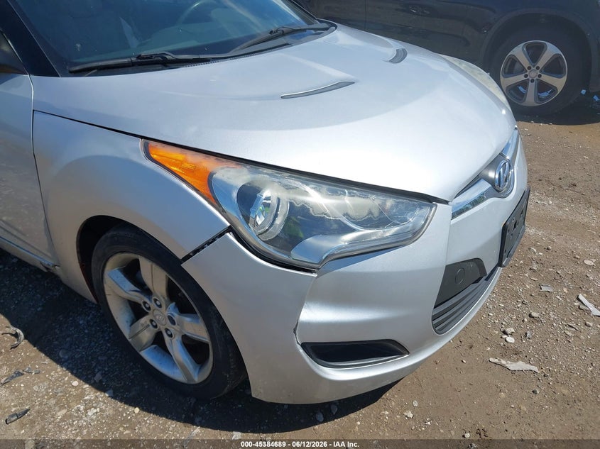 2012 Hyundai Veloster Base W/Gray VIN: KMHTC6AD8CU049738 Lot: 45384689
