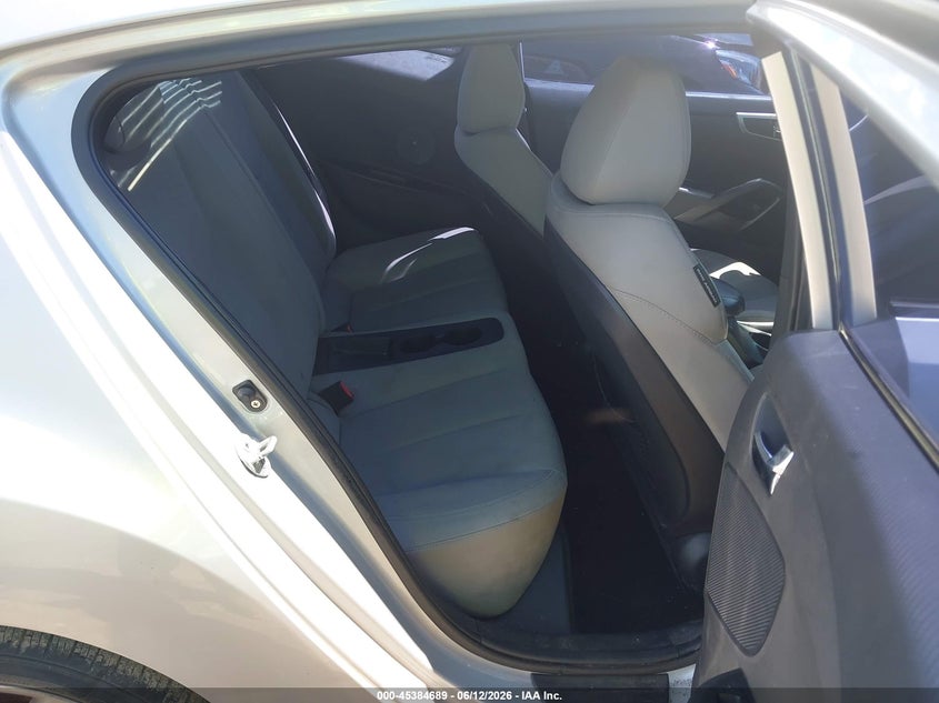 2012 Hyundai Veloster Base W/Gray VIN: KMHTC6AD8CU049738 Lot: 45384689