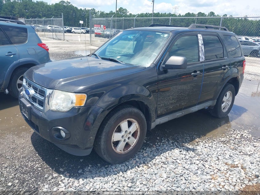 2011 FORD ESCAPE auction photo 2