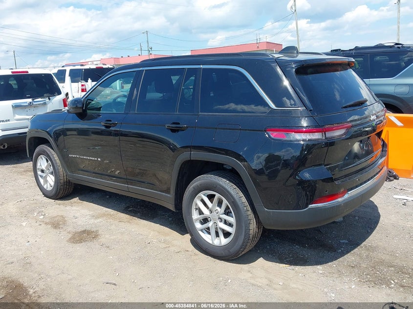 2025 JEEP GRAND CHEROKEE auction photo 3