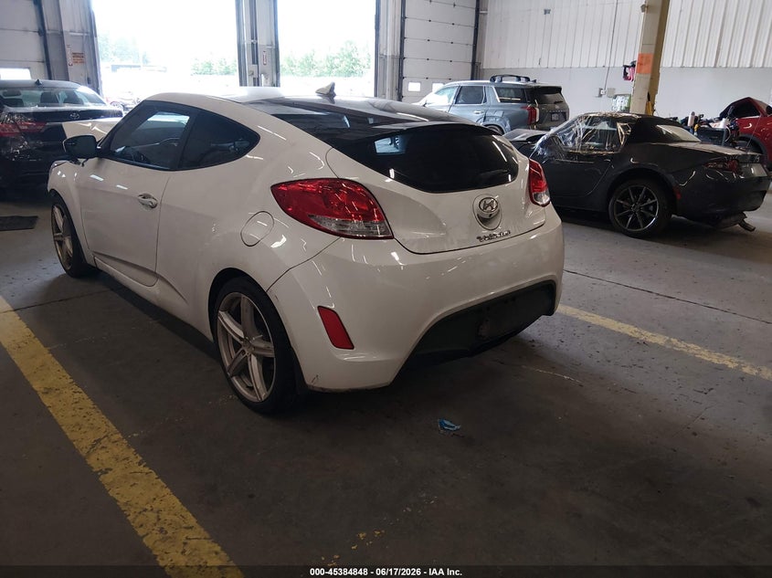 2016 HYUNDAI VELOSTER auction photo 3