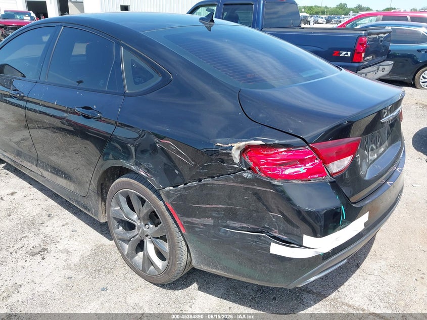 2015 Chrysler 200 S VIN: 1C3CCCBG3FN672392 Lot: 45384890