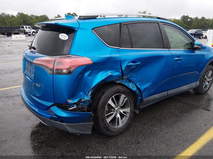 2017 TOYOTA RAV4 auction photo 6