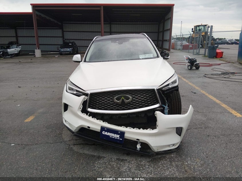 2019 INFINITI QX50 ESSENTIAL · Photo 13