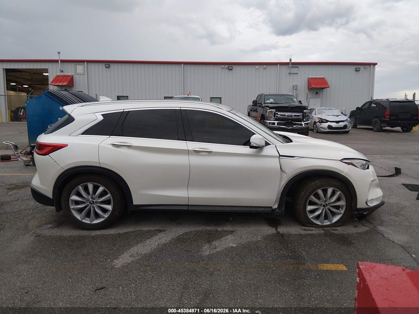 2019 INFINITI QX50 ESSENTIAL · Photo 14