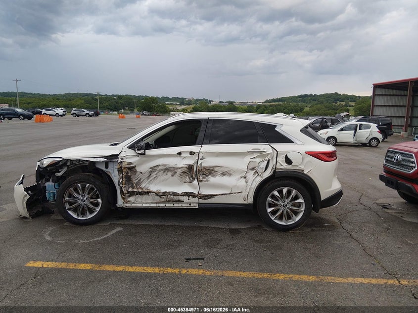 2019 INFINITI QX50 ESSENTIAL · Photo 15