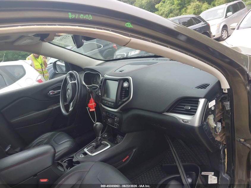 2014 JEEP CHEROKEE auction photo 5