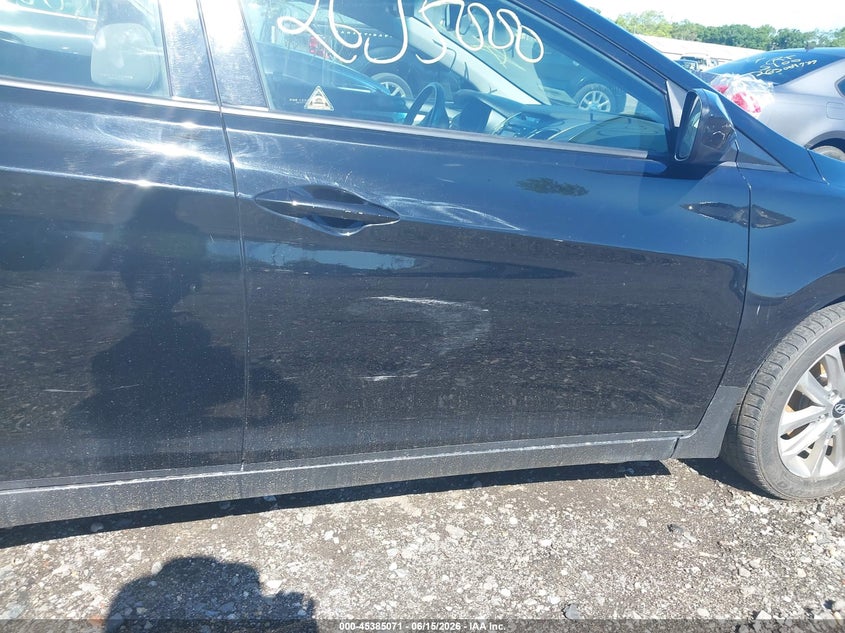 2014 HYUNDAI ELANTRA auction photo 6