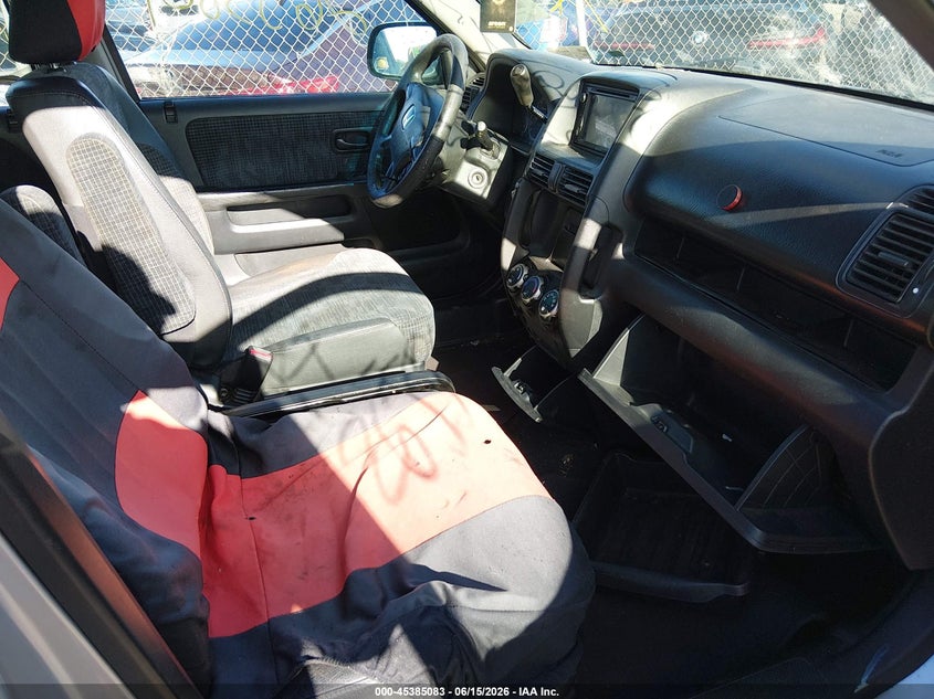 2004 HONDA CR-V auction photo 5