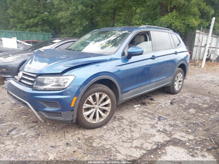 2020 VOLKSWAGEN TIGUAN auction photo 2