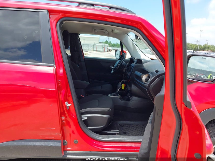 2017 JEEP RENEGADE auction photo 5