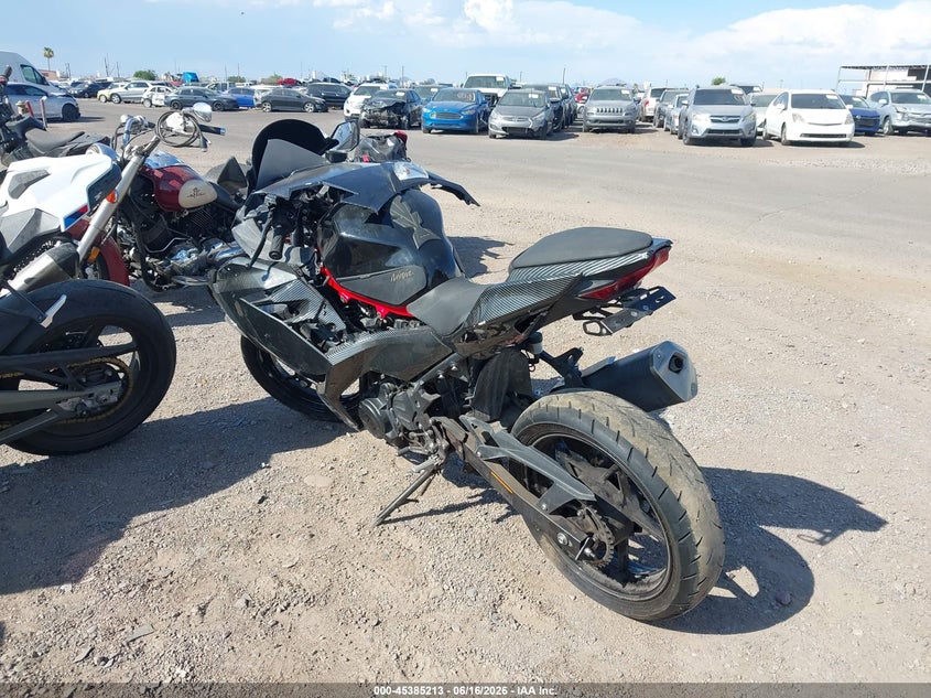 2021 Kawasaki Ex400 VIN: JKAEXKH13MDAC2284 Lot: 45385213