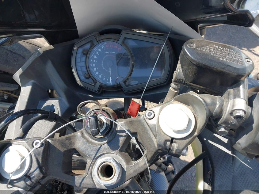 2021 Kawasaki Ex400 VIN: JKAEXKH13MDAC2284 Lot: 45385213