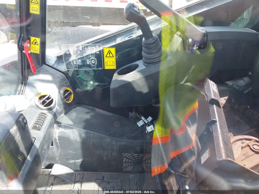 2024 JCB 2TS-7T TELESKID auction photo 7