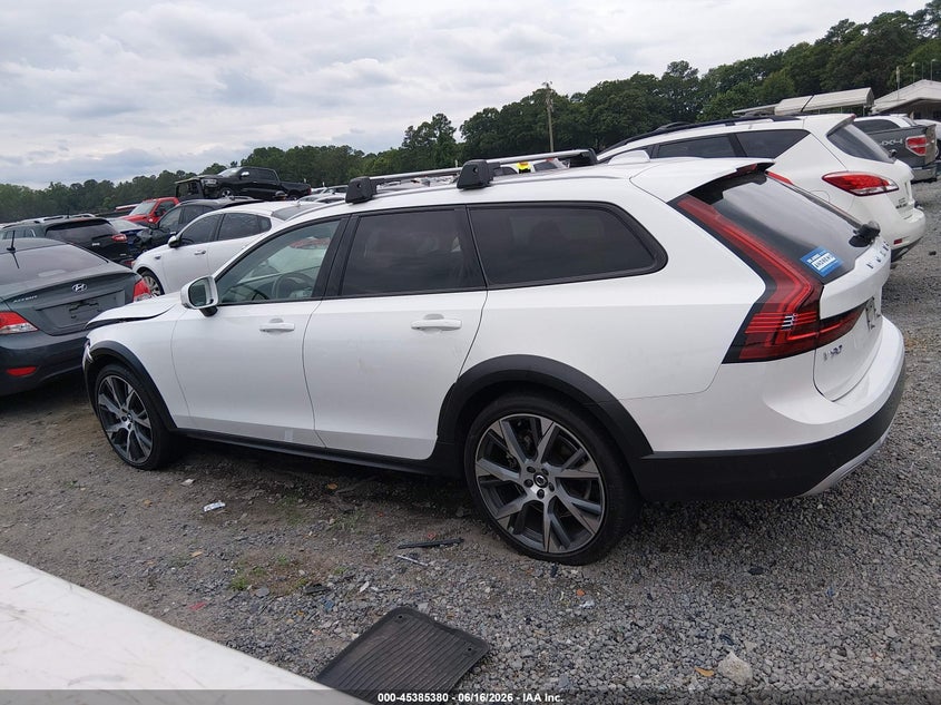2025 Volvo V90 Cross Country Ultra, B6 Awd Gas (Mild Hybrid) VIN: YV4062NL1S1199521 Lot: 45385380