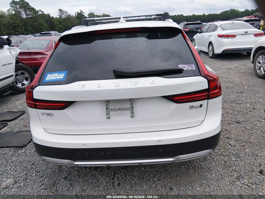 2025 Volvo V90 Cross Country Ultra, B6 Awd Gas (Mild Hybrid) VIN: YV4062NL1S1199521 Lot: 45385380