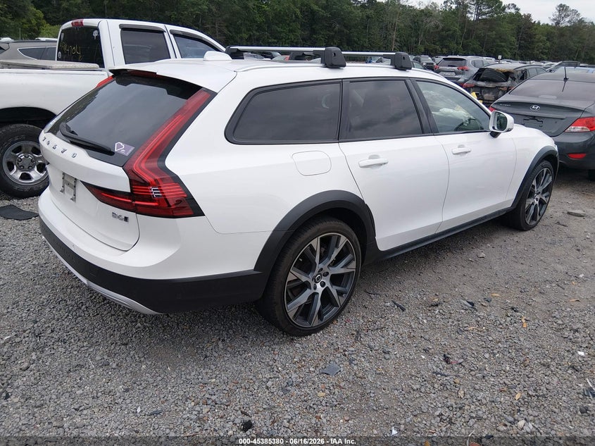 2025 VOLVO V90 CROSS COUNTRY auction photo 4