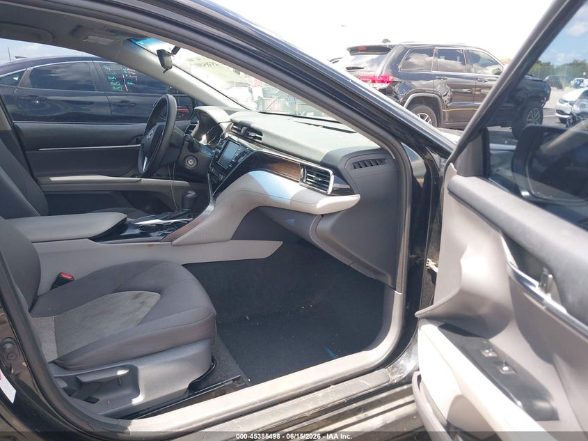 2018 TOYOTA CAMRY auction photo 5