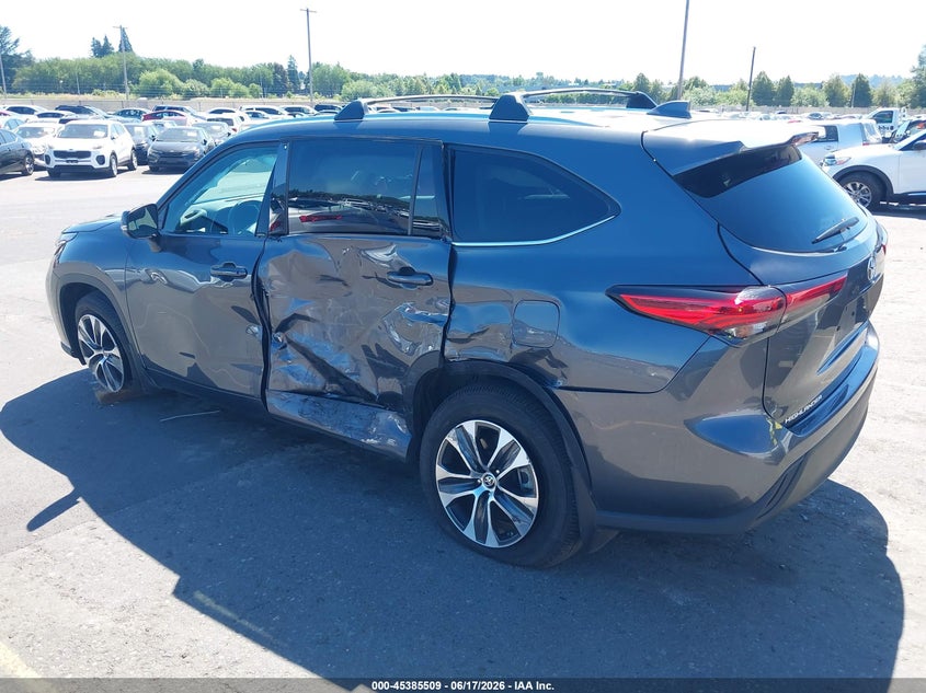 2021 TOYOTA HIGHLANDER auction photo 3