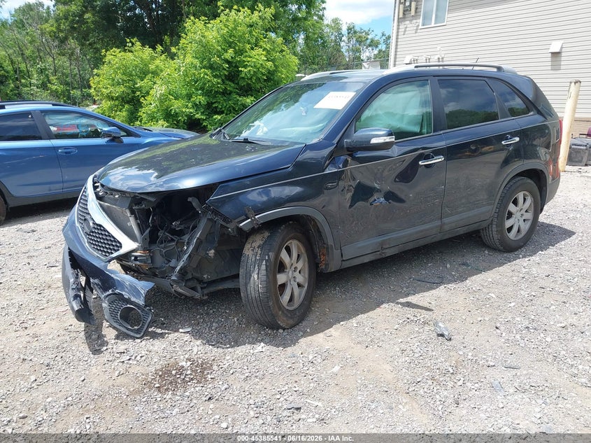 2012 KIA SORENTO auction photo 2
