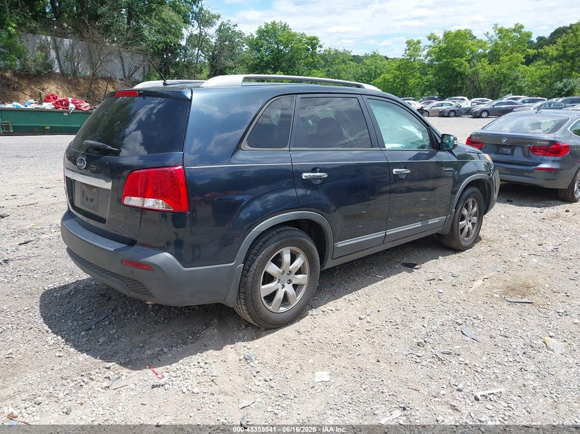 2012 KIA SORENTO auction photo 4