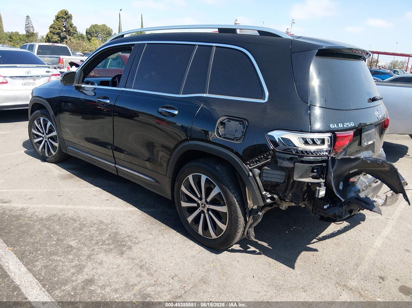 2020 MERCEDES-BENZ GLB 250 — Фото 3