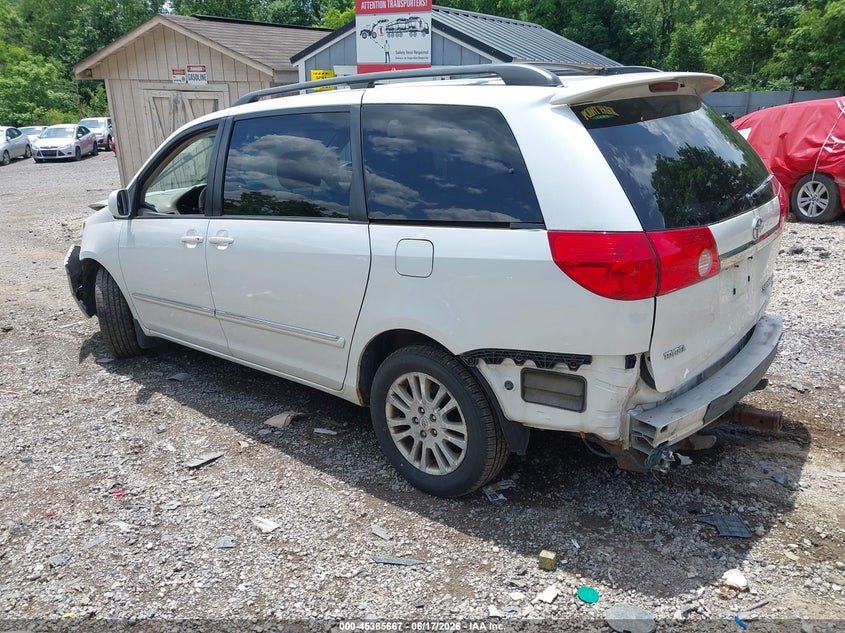 2008 TOYOTA SIENNA auction photo 3
