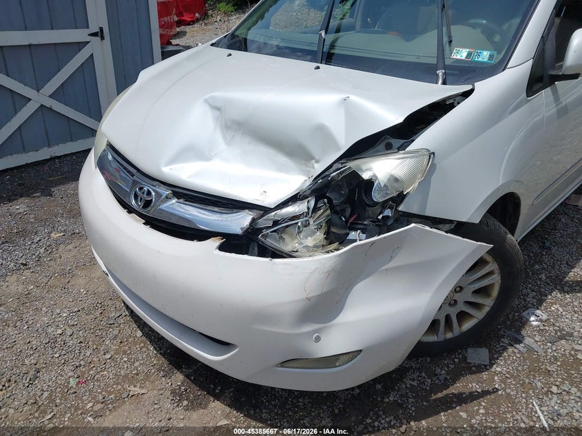 2008 TOYOTA SIENNA auction photo 6
