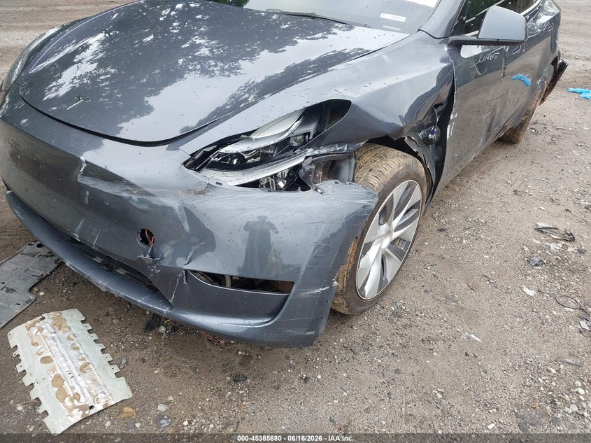 2023 TESLA MODEL Y auction photo 6
