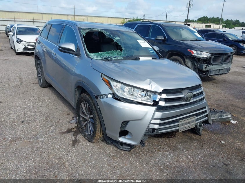 Vin: 5tdkzrfh2hs512447, lot: 45883886, toyota highlander xle 2017 img_1