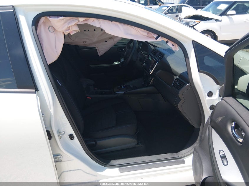 2024 NISSAN LEAF auction photo 5