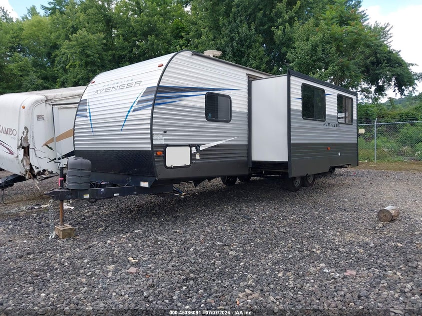 2021 AVENGER TRAVEL TRAILER auction photo 2