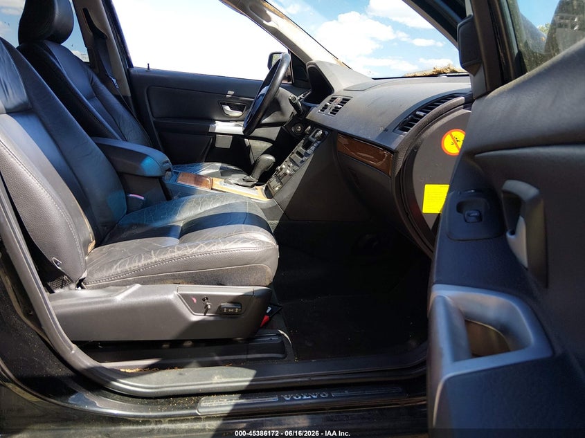 VOLVO XC90 2005 VIN YV1CZ592051177616