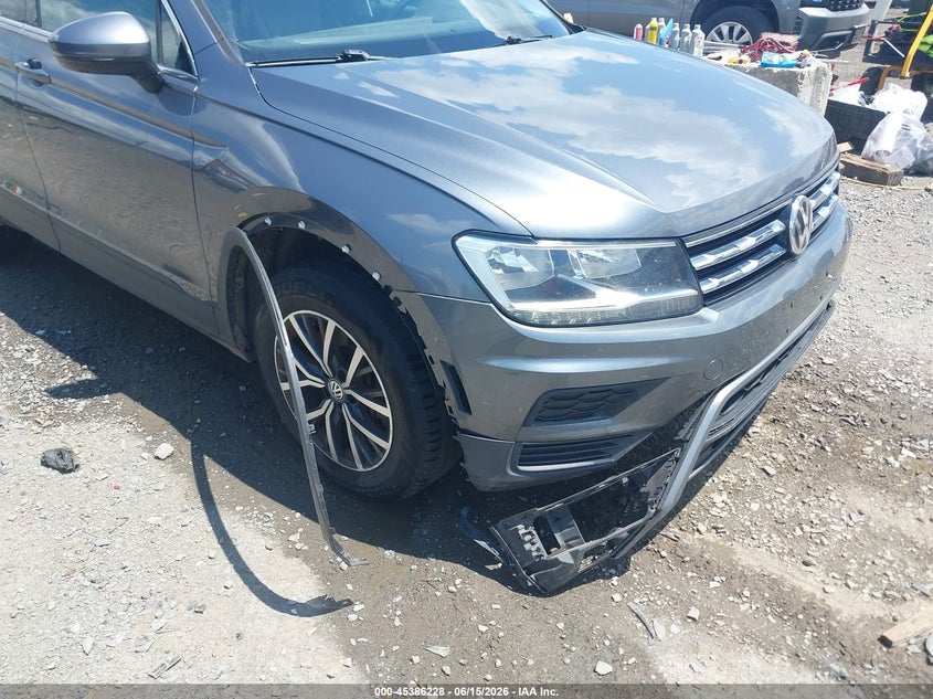 VOLKSWAGEN TIGUAN 2019 VIN 3VV2B7AX7KM049320