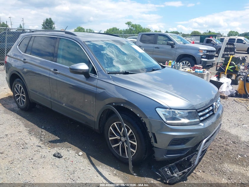 2019 VOLKSWAGEN TIGUAN auction photo 1